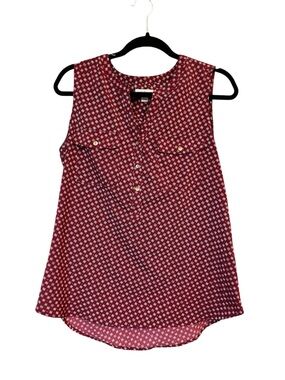 Croft&Barrow Size Small  Maroon Sleeveless Printed Henley Blouse